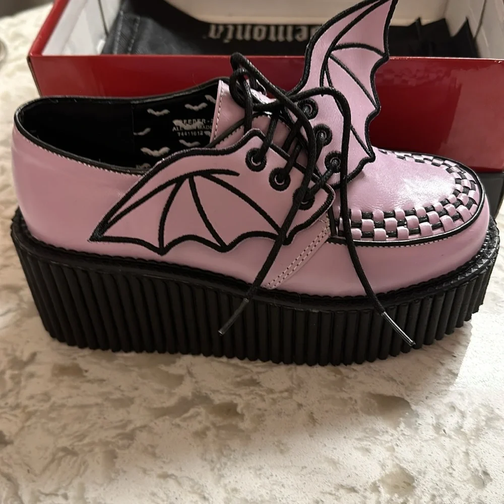 Demonia Women’s Size 8 Purple Shoes